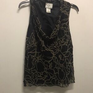 ICE blouse with a drop down collar